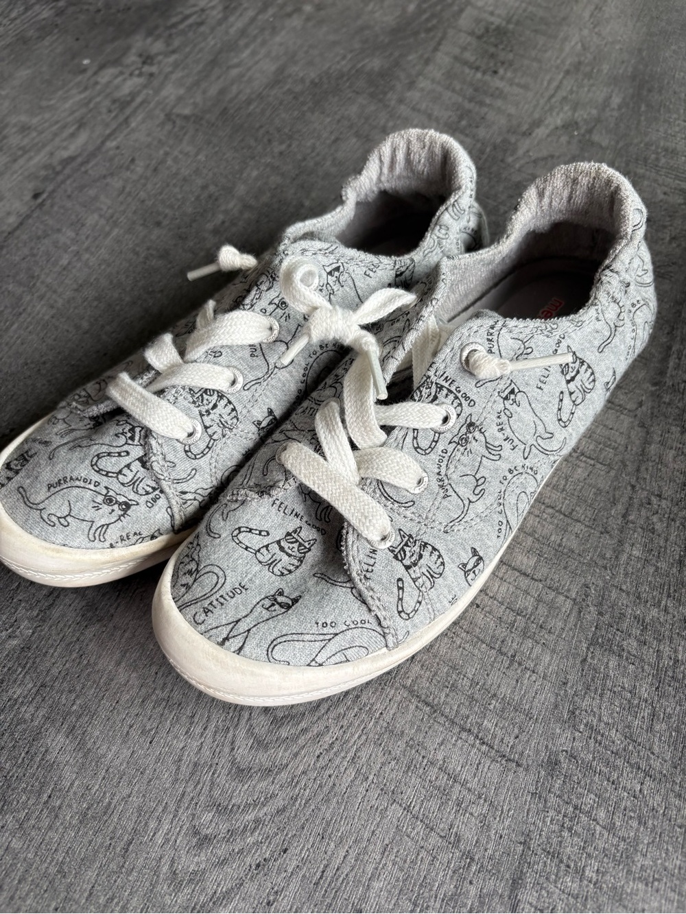 Skechers Light Gray Cat-Print Lace-Up Sneakers